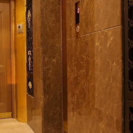 Lir Long 4* Istanboel