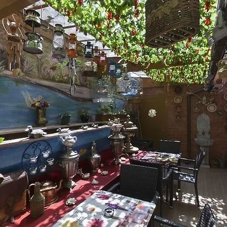 Lir Long Aparthotel 4*