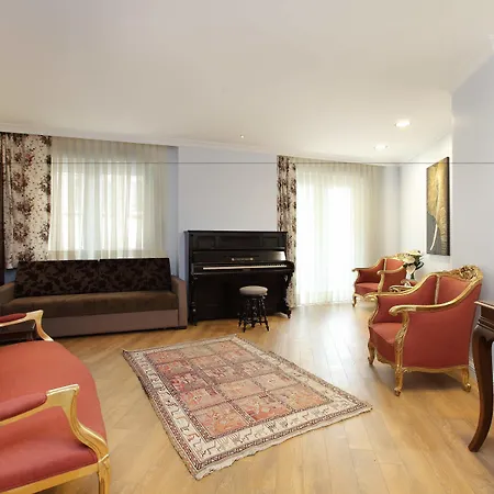 Apart-hotel Lir Long